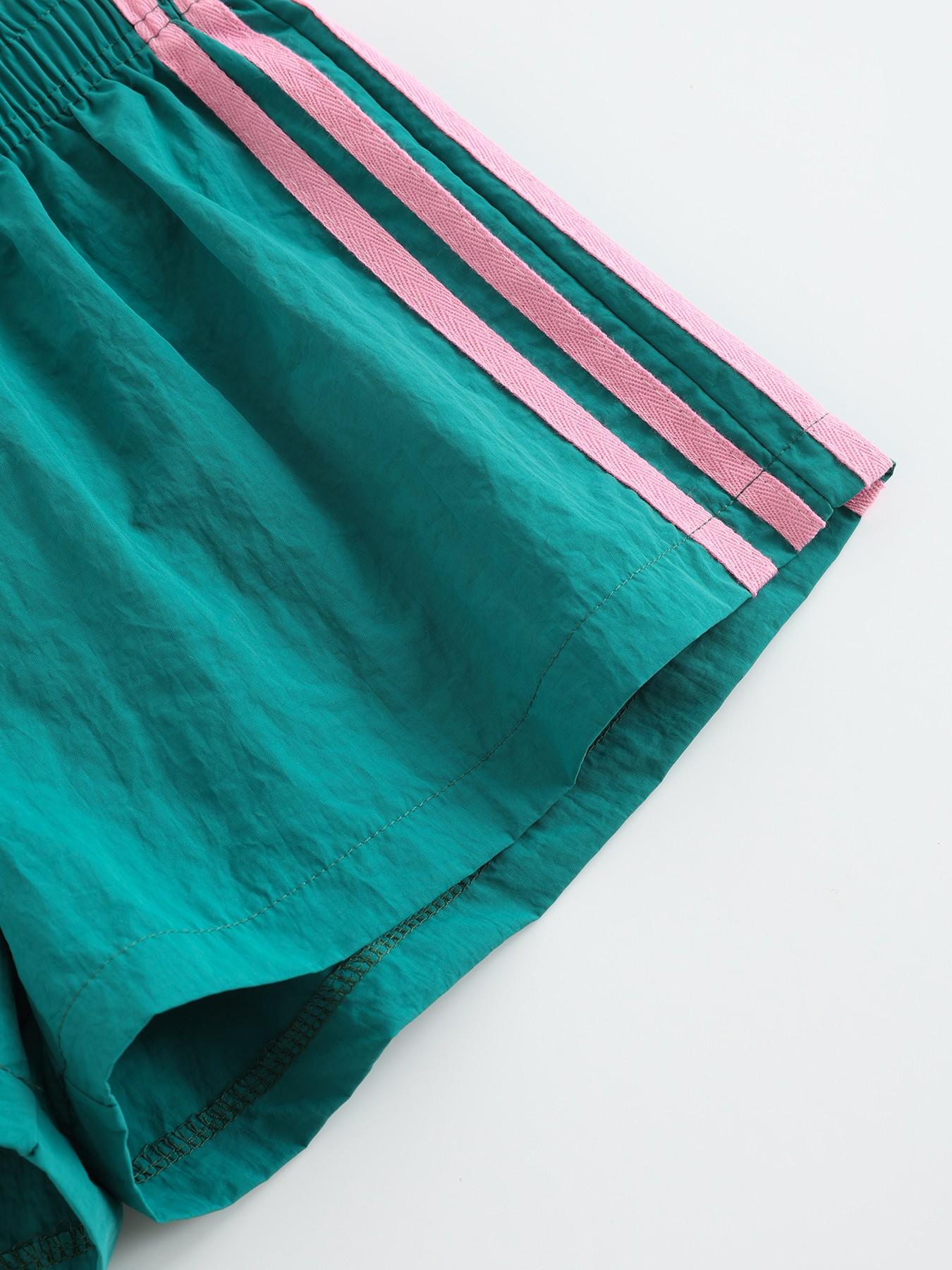 Women's Summer Striped Shorts, Casual Loose-Fit, 4-Stripe Design, Perfect for Office & Parties, Versatile Fit, Ideal for Warm Weather