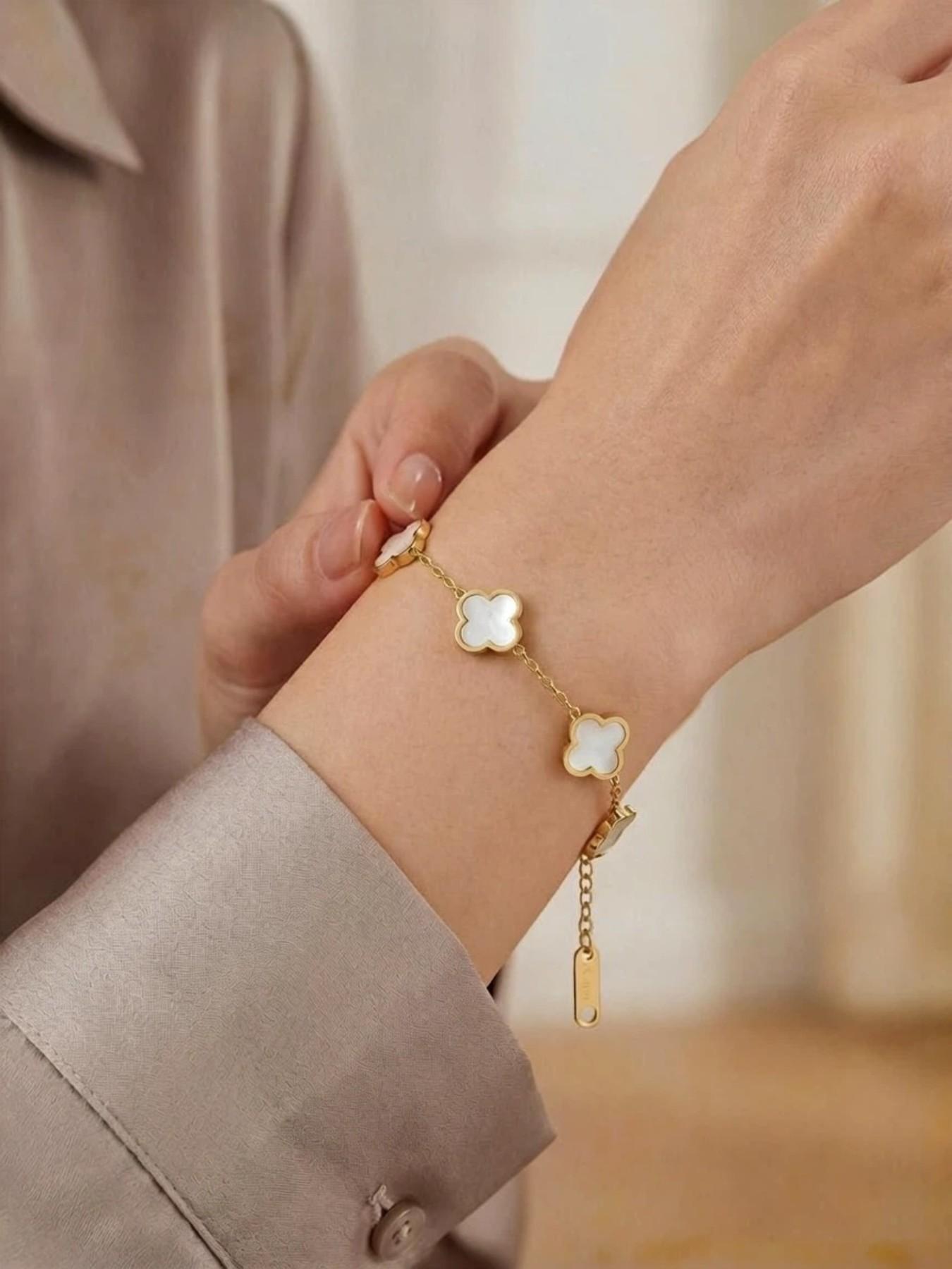 Clover Lucky Bracelet for Women, Flower Four-Leaf Chain, Fashion Jewelry Gift, Stylish Accessory