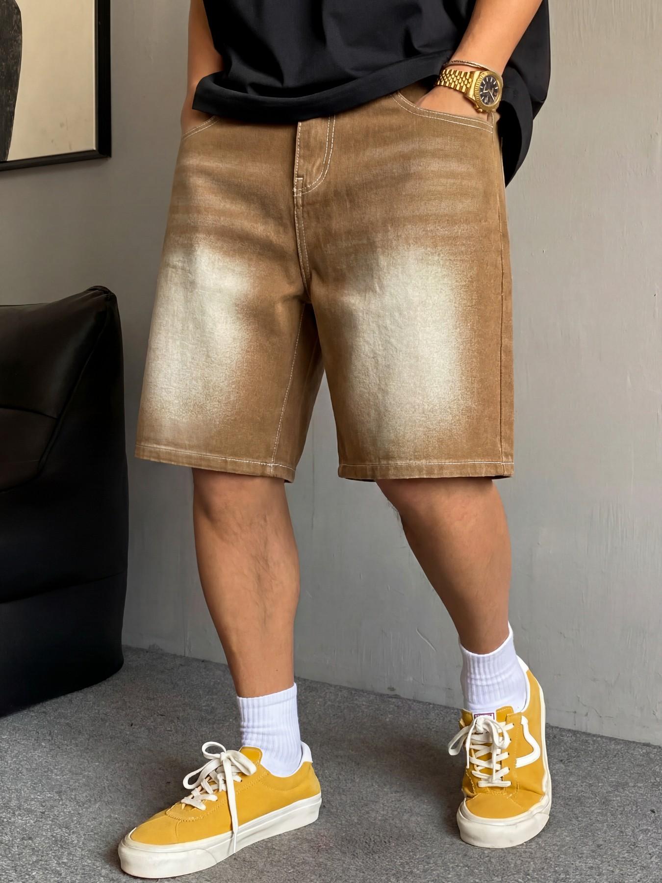 Men's basic light blue washed straight-leg denim shorts, casual, versatile and comfortable. Non-stretchy denim shorts with a regular straight-leg fit. Those who prefer a loose fit can order one size larger.