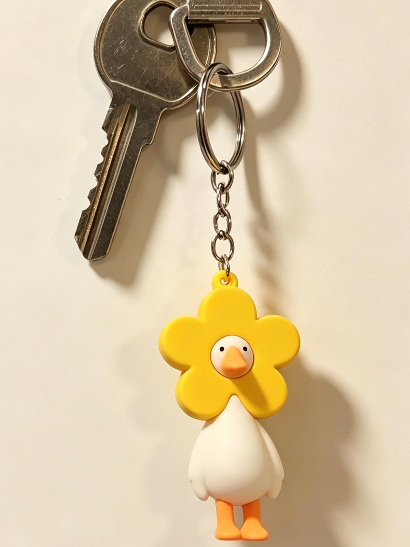 Cute Duck Keychains with Flower, Fun Animal Backpack Charms for Girls, Kawaii Duckling Pendant, Ideal Party Favors & Gifts