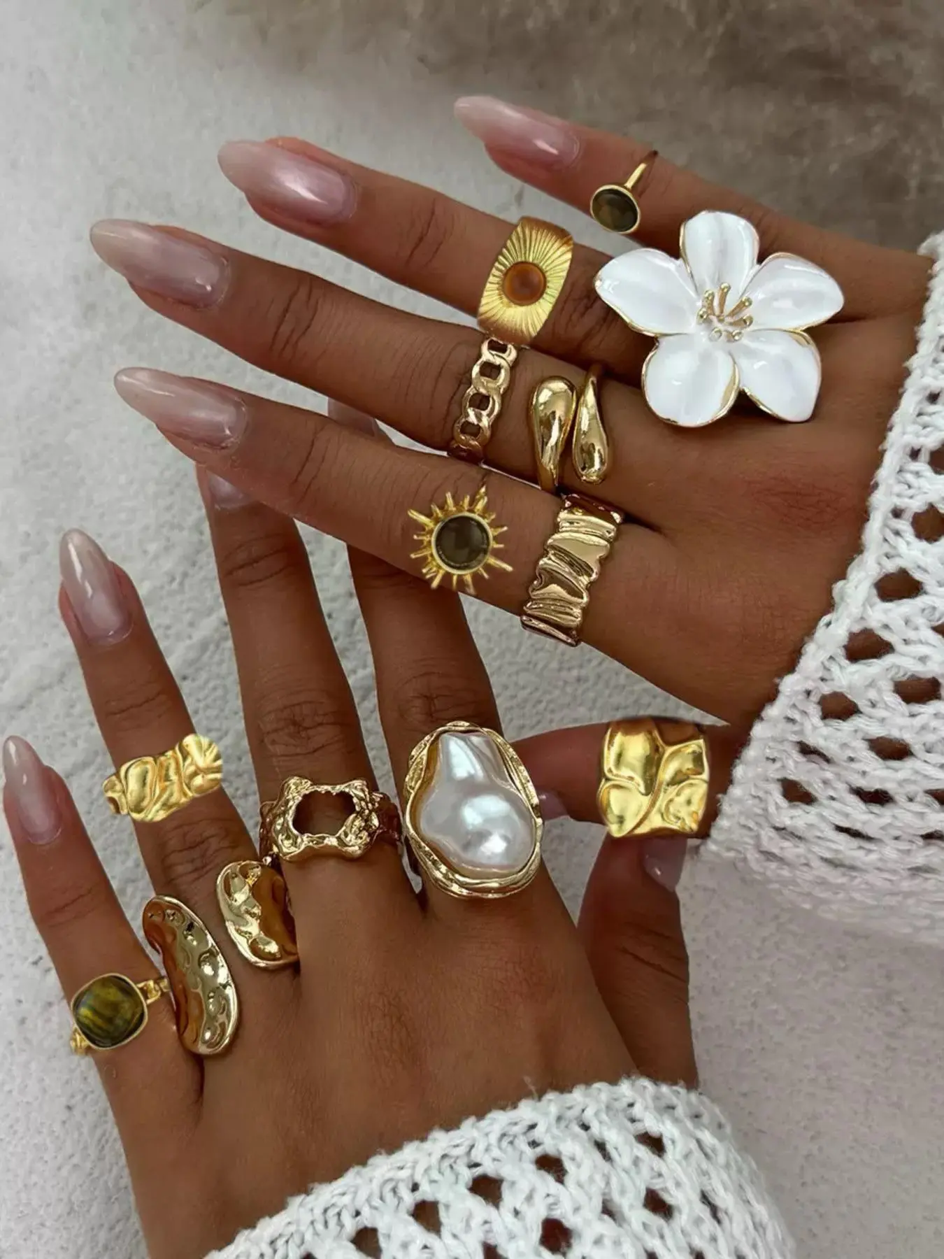 SET OF 13