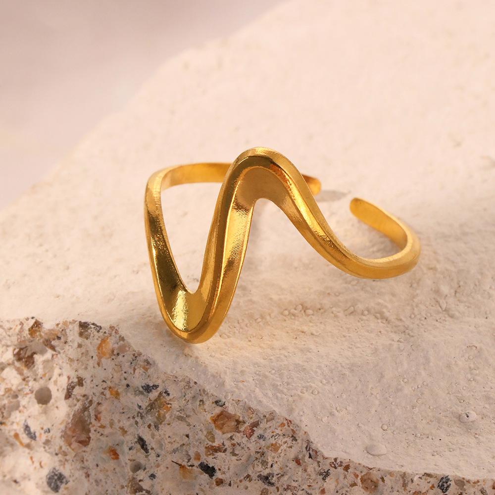 Fashionable stainless steel trendy lines ring - simple style, small and exquisite, with adjustable opening, irregular design ring