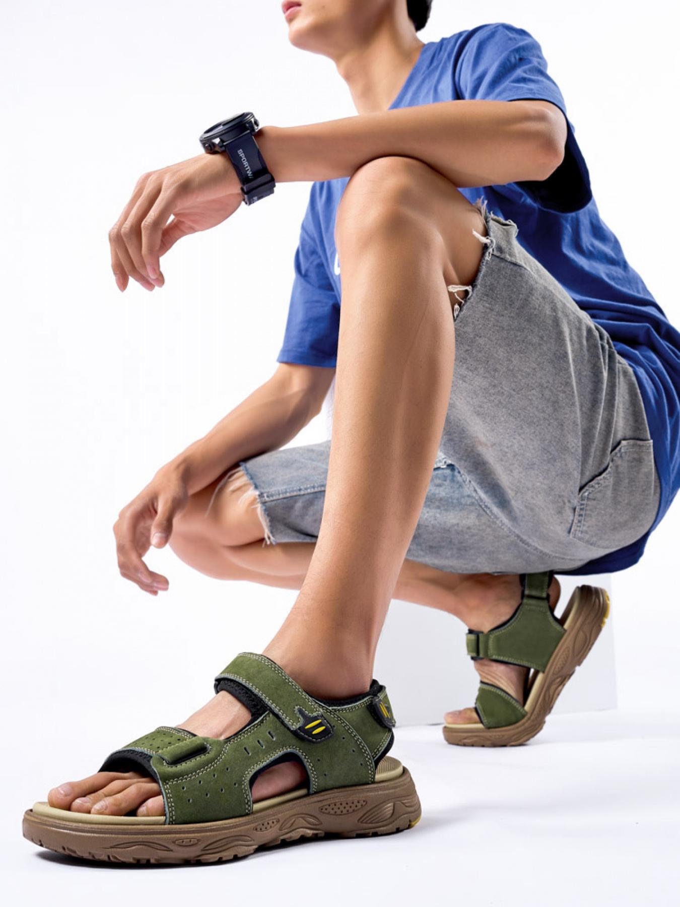 Men's Dark Gray Velcro Outdoor Sandals Breathable Non-Slip Beach Shoes Soft Sole Wear-Resistant Hiking Sandals