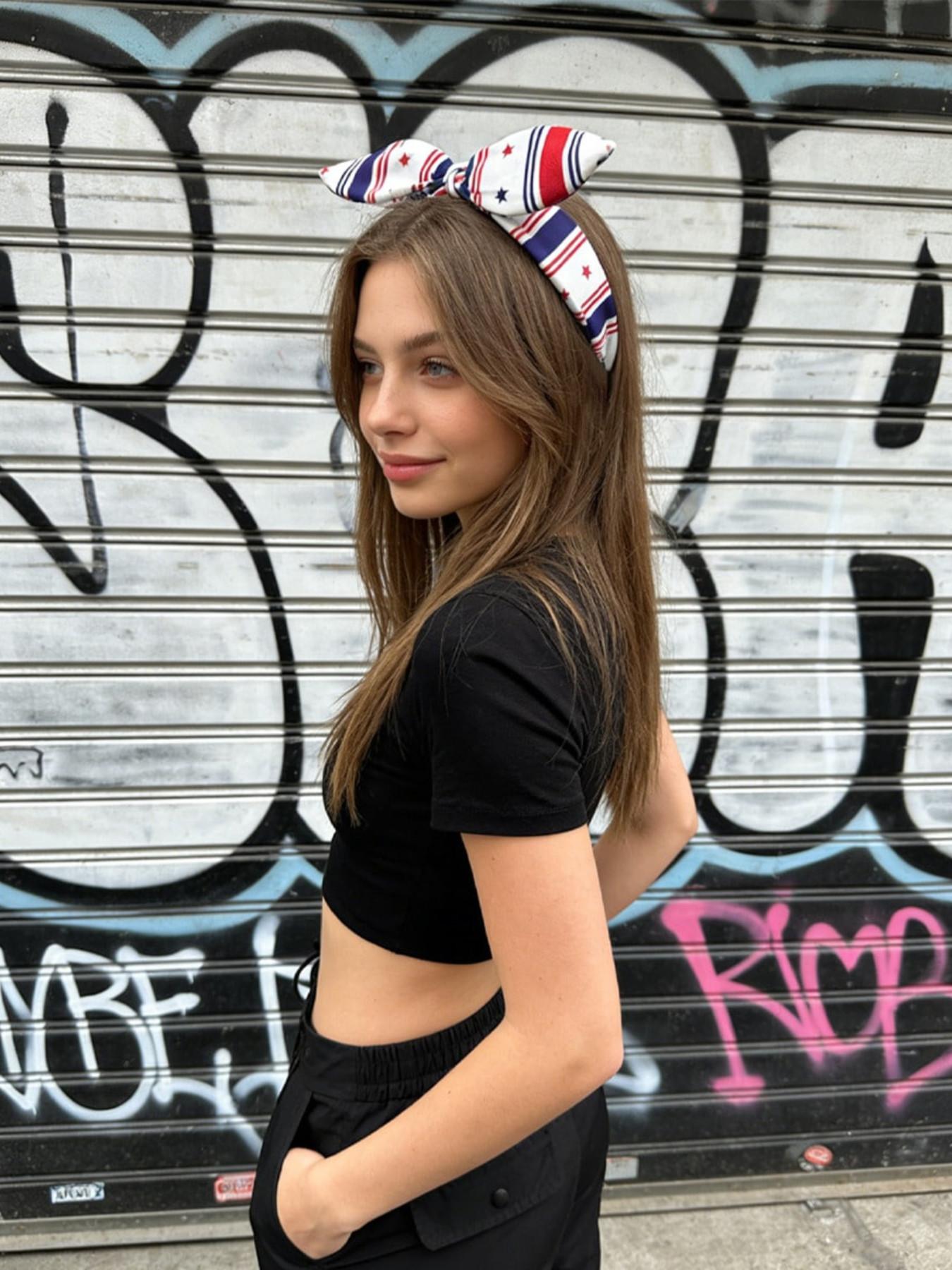 4pcs Women's Independence Day Hairbands, Striped Cute Strawberry, Fun Youthful Style, High Elastic Durable, Girl Influencer Photo Accessories