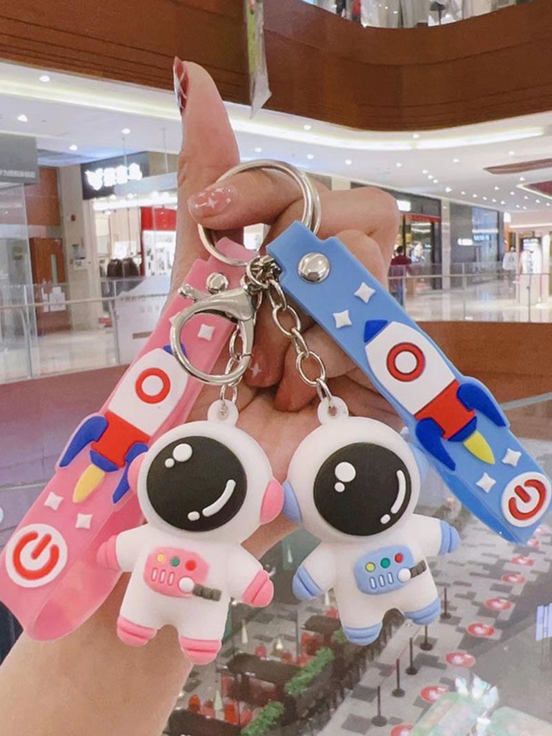 3 Piece Cartoon Astronaut Design Keychain Set, Unisex Car Key Ring ...