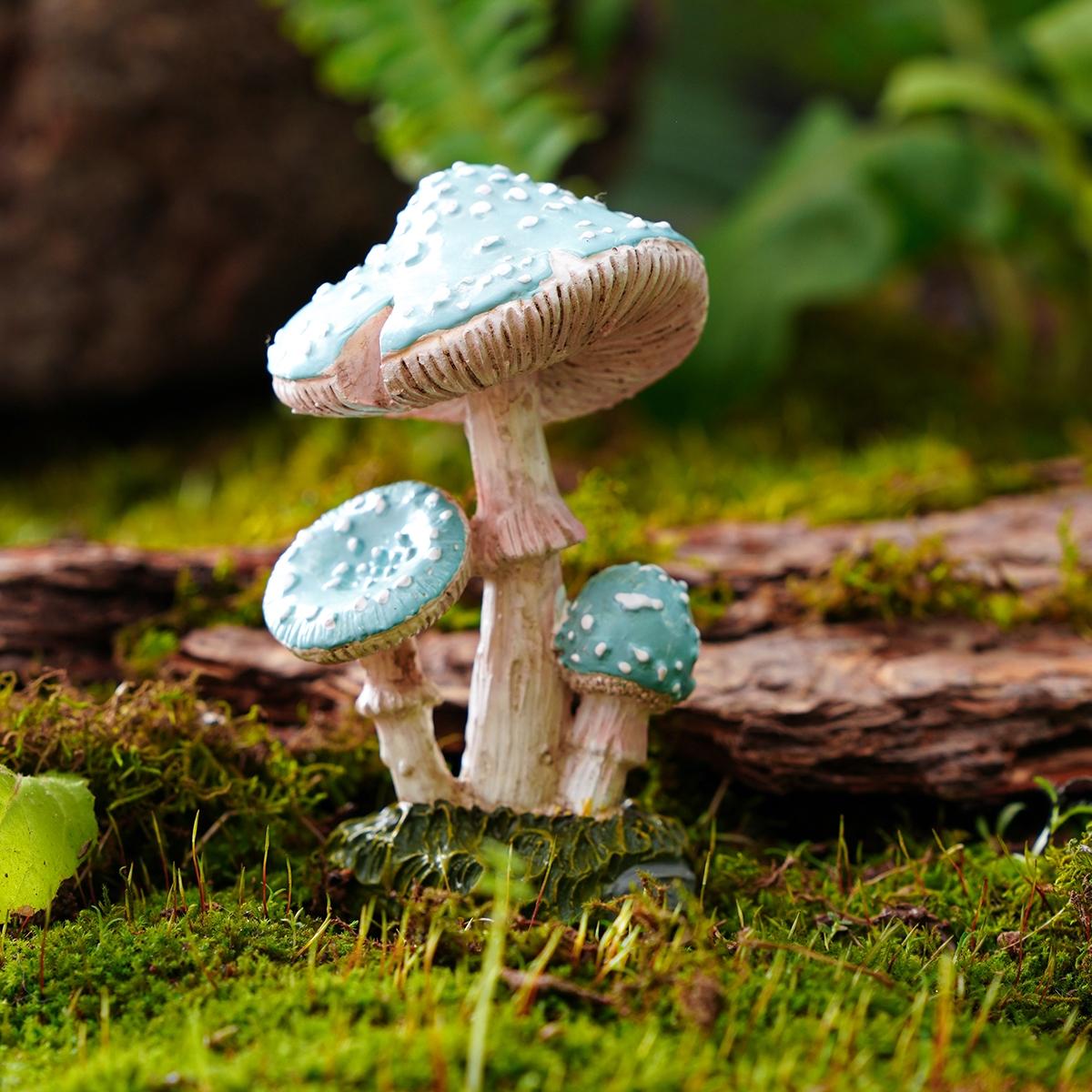 Resin Mushroom Decorative Figurine, Hand-Painted Garden Ornament, Realistic Three Small Mushrooms Design, Home Yard Decoration