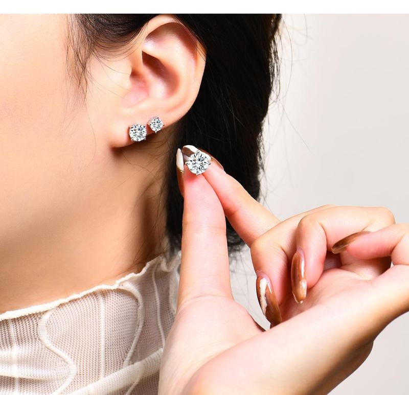 D VVS1 Color Synthetic Moissanite Stud Earrings for Women 18K Yellow Gold Plated 925 Silver Sparkling Wedding Gift for Frineds,Lover,Parents E005