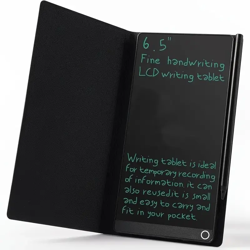 Upgraded6.5inchLCDwritingboardwithpenhangingdesign,makingitlesslikelytolosethepen.Fullscreendigitalnotebook,reusabledrawingboard,equippedwithaleatherprotectivecover.Portableelectronicnotebook,suitableforadults,office use,children and students.