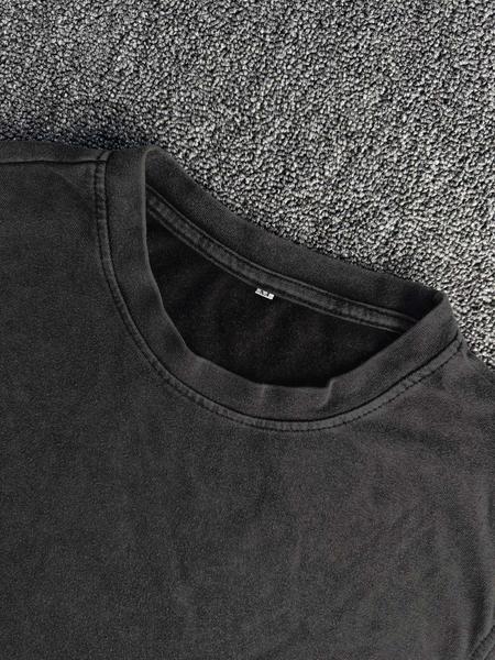 Cotton Retro Distressed Men's Sleeveless Round Neck Fashion Top, Casual Summer Wear, Fitted Design for Stylish Look