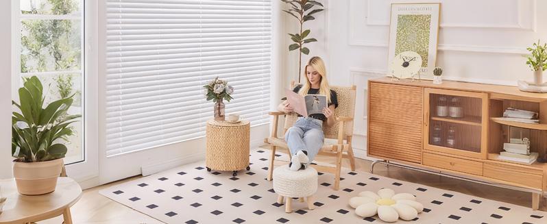 Pouf Ottoman, 100% Cotton Knitted Boho Footstool, Round Footrest with Non-Skid Wood Legs, Home Décor Handmade Pouffe, Leisure Floor Step Stool for Living room