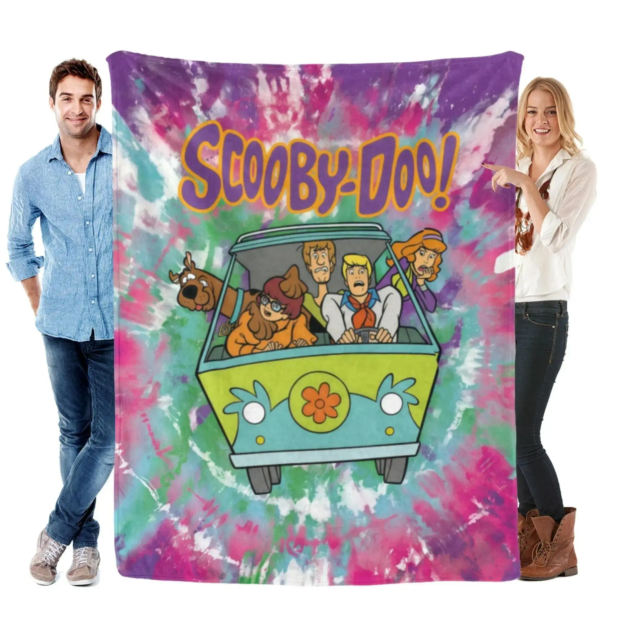 Scooby-Doo Tie-Dye Flannel Blanket, Scooby-Doo Mystery Machine & Gang Throw, Pink Purple Teal Tie-Dye Background Blanket, Soft Cozy Fleece Throw, Warm Blanket for Couch Bed, Gift for Scooby-Doo Fans Kids