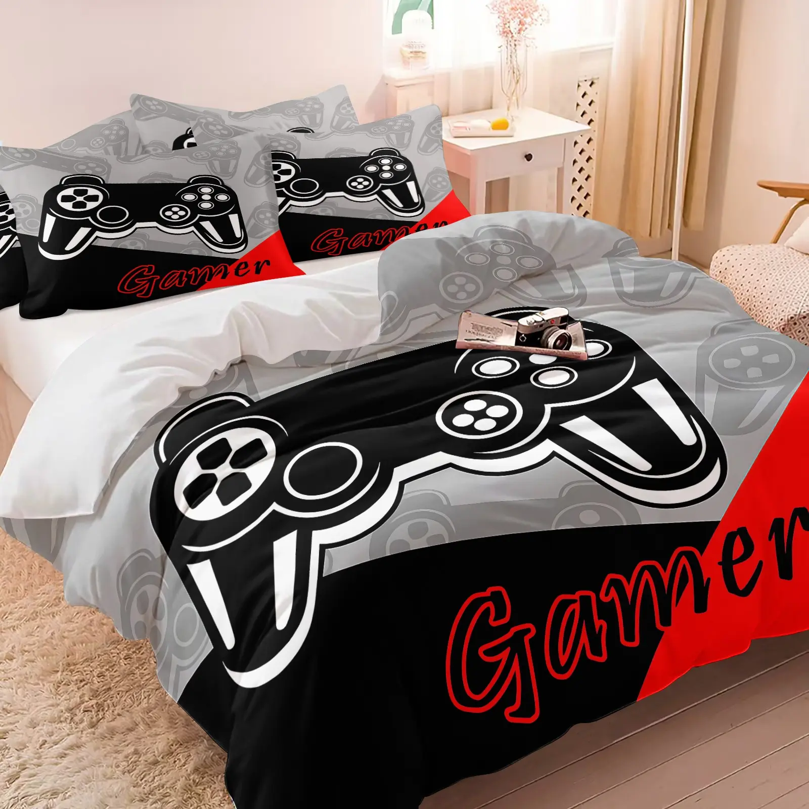 3Pcs Aesthetic Gamer Gamepad Print Duvet Cover Set, Includes 1 Duvet Cover + 2 Pillowcases, Soft Comfortable Breathable All‑Season Microfiber Fabric, Trendy Red Black Gaming Bedding, Stylish Bedding for Teen Boys Bedroom Decoration, Comfy Bedding Sets