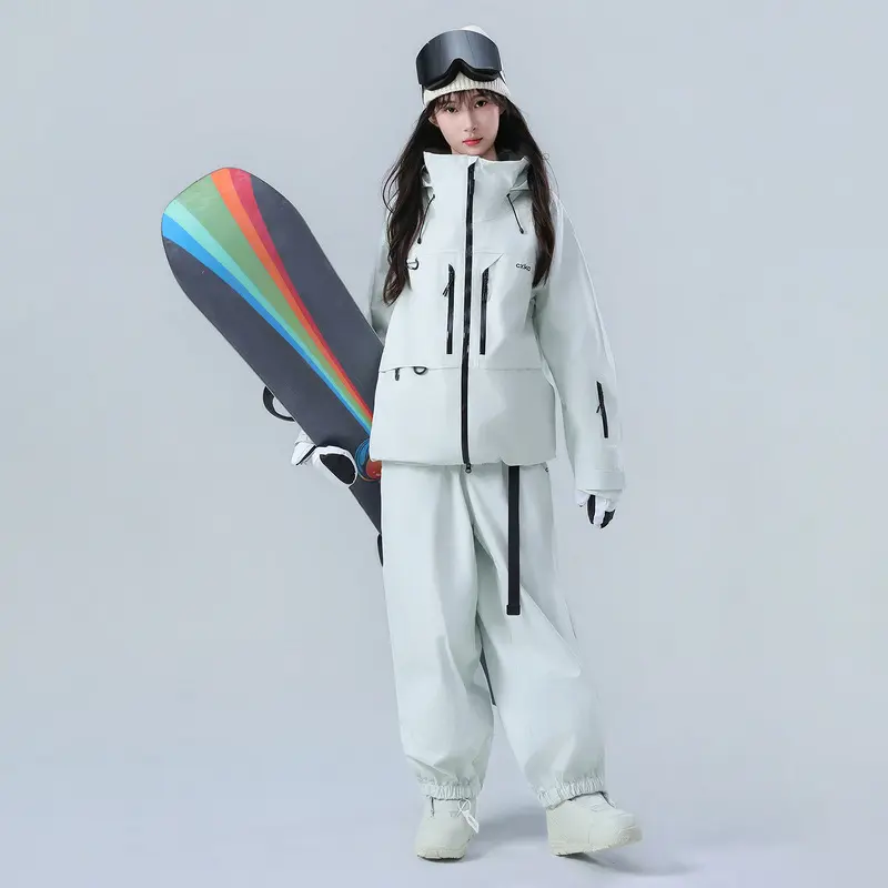 .Trendy brand ski suit set for men and women, waterproof and warm, suitable for snowboarding and skiing, perfect for the snowfield
