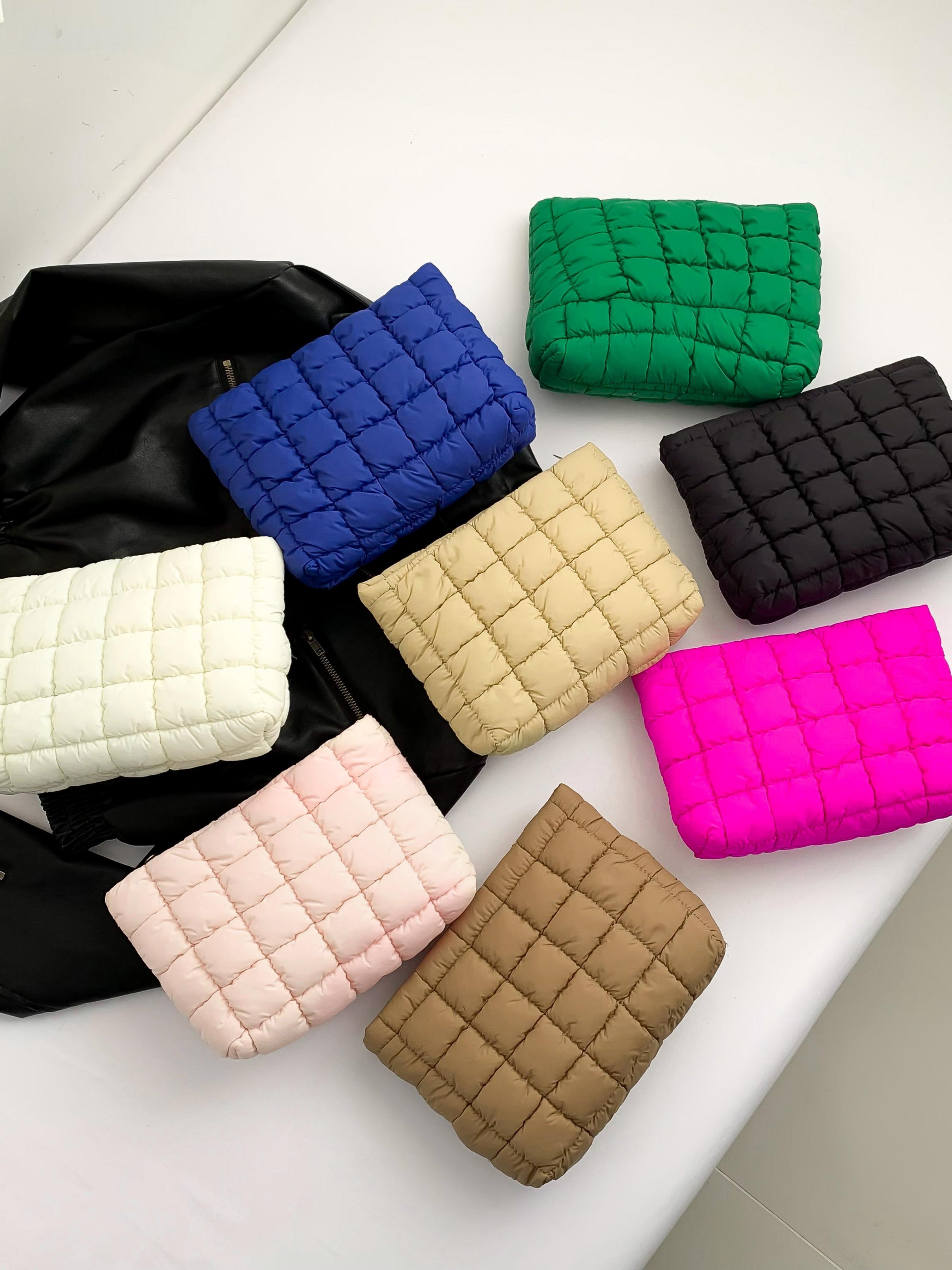 Autumn Winter New Solid Color Quilted Handbag, Large Capacity Travel Storage Bag, Zipper Design, Women's Portable Travel Organizer, Holiday Gift, Durable Pouch