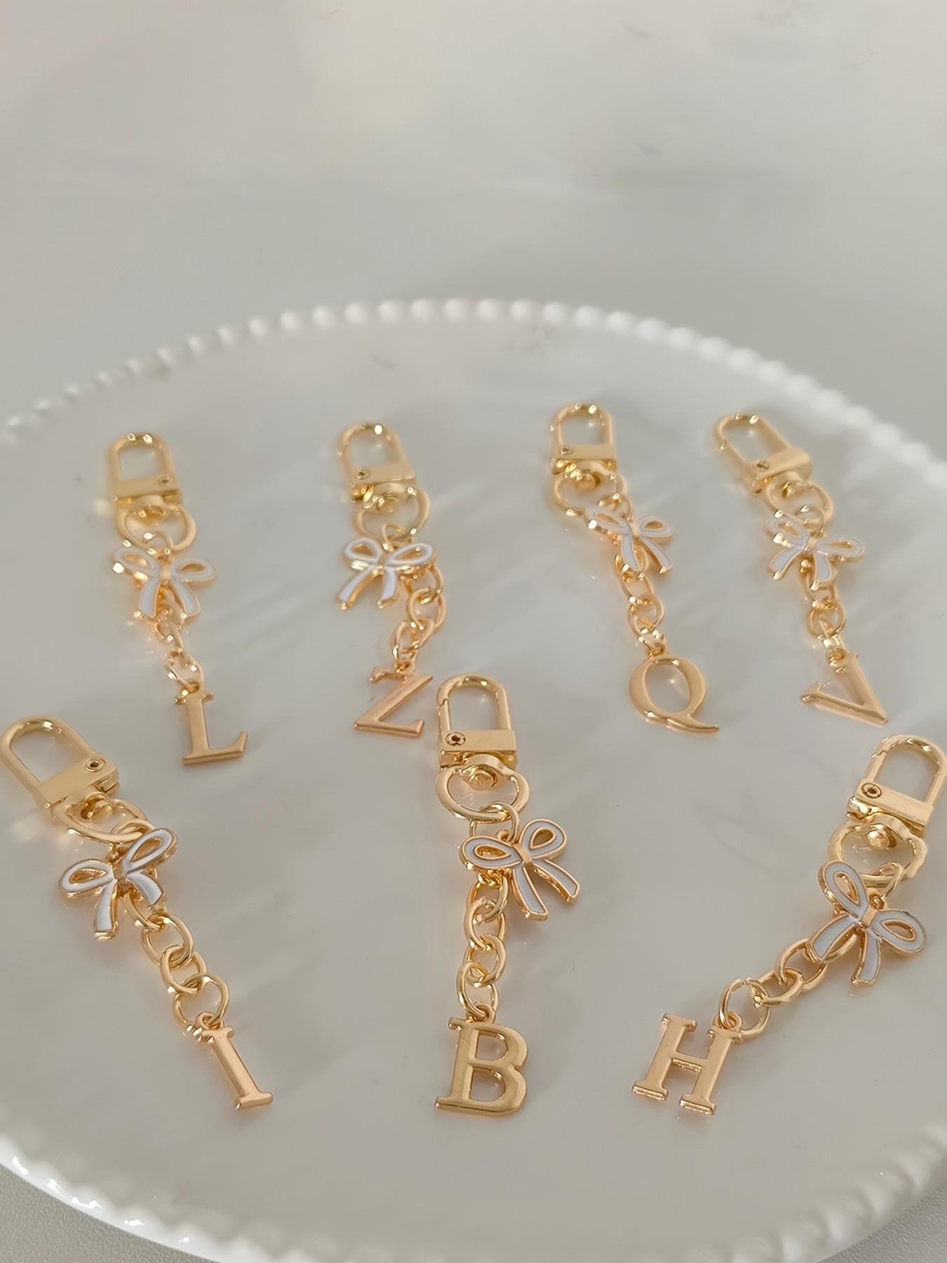 Initial Letter A-Z Bow Charm Keychain – Personalized Bag Charm Pendants, Cute Bag Decoration & Bag Chain Charms for Backpack Purse, Ideal for Custom Gifts & Daily Style