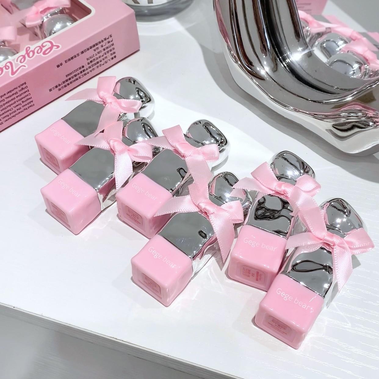 Hydrating Lip Gloss, Long-Lasting Moisturizing Shine, Suitable for All Skin Types & Sensitive Lips, Perfect Valentine Gift