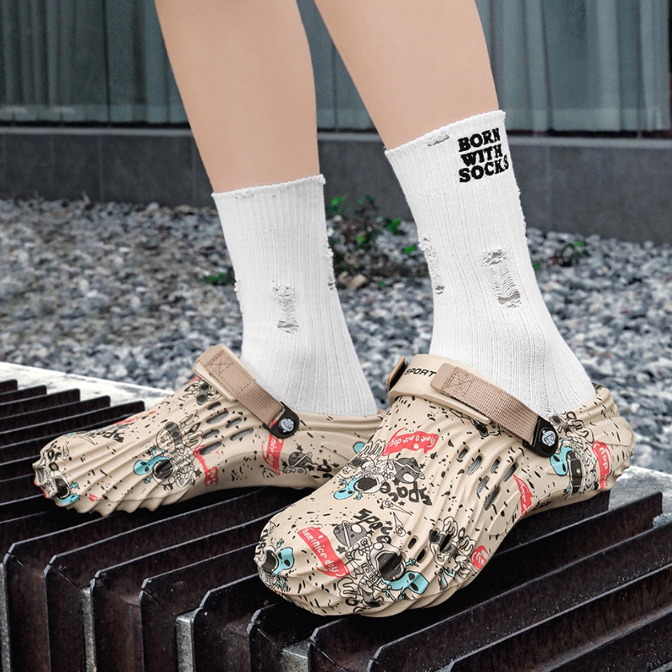Men's Cave Shoes 2026 New Summer Outdoor Beach Shoes Sports Baotou Slippers Soft Sole Comfortable Wade Sandals