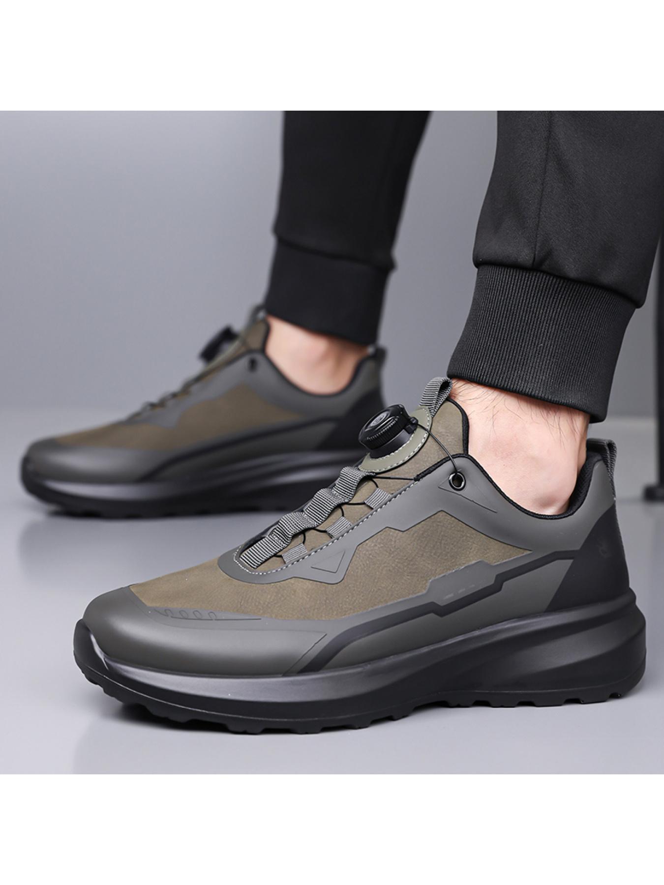 Men's casual shoes with breathable and lightweight mesh surface, convenient on and off with rotating buckle, versatile sports style for daily use, suitable for commuting and walking, practical gift recommendation