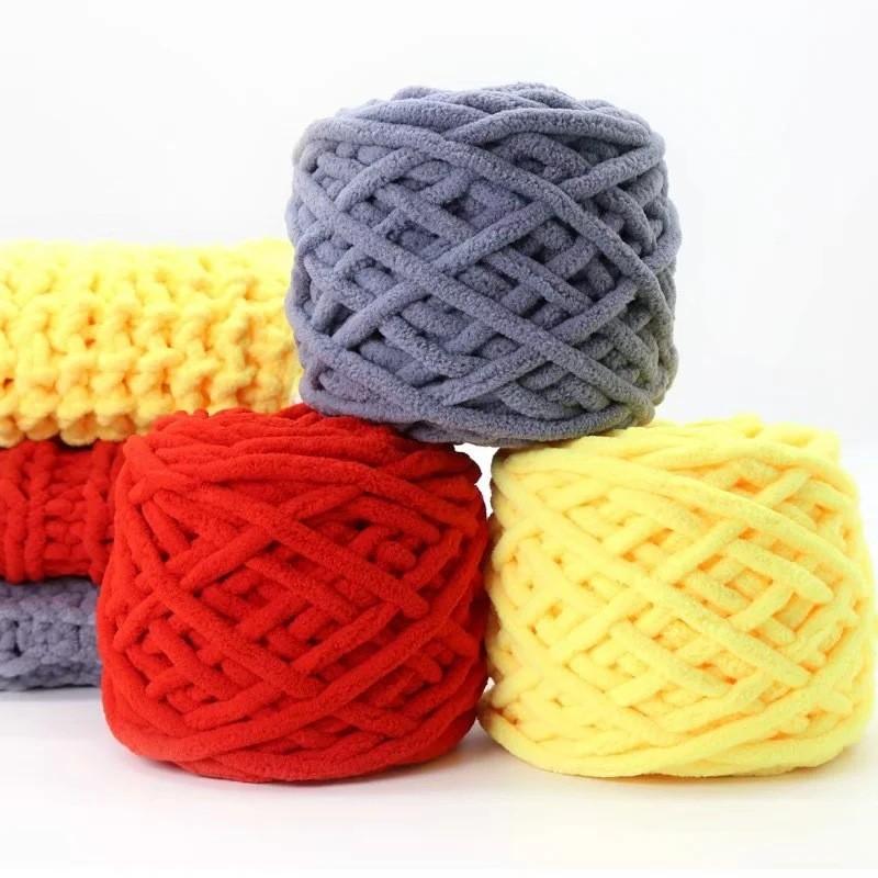 Polyester Yarn Thread Roll, DIY Handmade Knitting Material, Ideal Gift for Crafters & Hobbyists, Soft Polyester Fiber for Sewing Projects