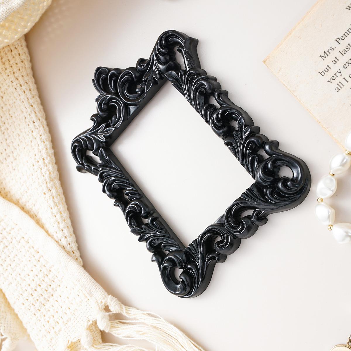 European Resin 3D Pattern Frame Decorative Item, Multiple Styles Available, Suitable for Various Scenes and Home Styles, Mini House Decoration, Holiday Atmosphere Decor, Gift Box Decor