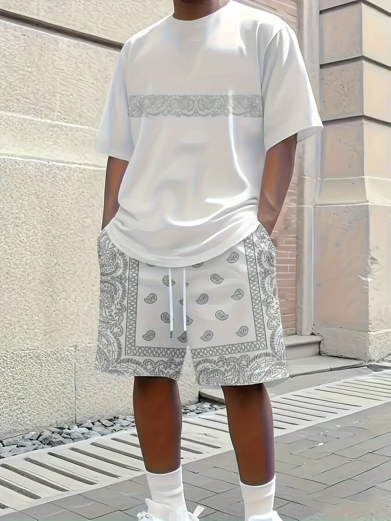 Summer Men's Paisley Print T-Shirt and Shorts Set, Trendy Casual, Comfortable and Stylish, Perfect for Daily Wear