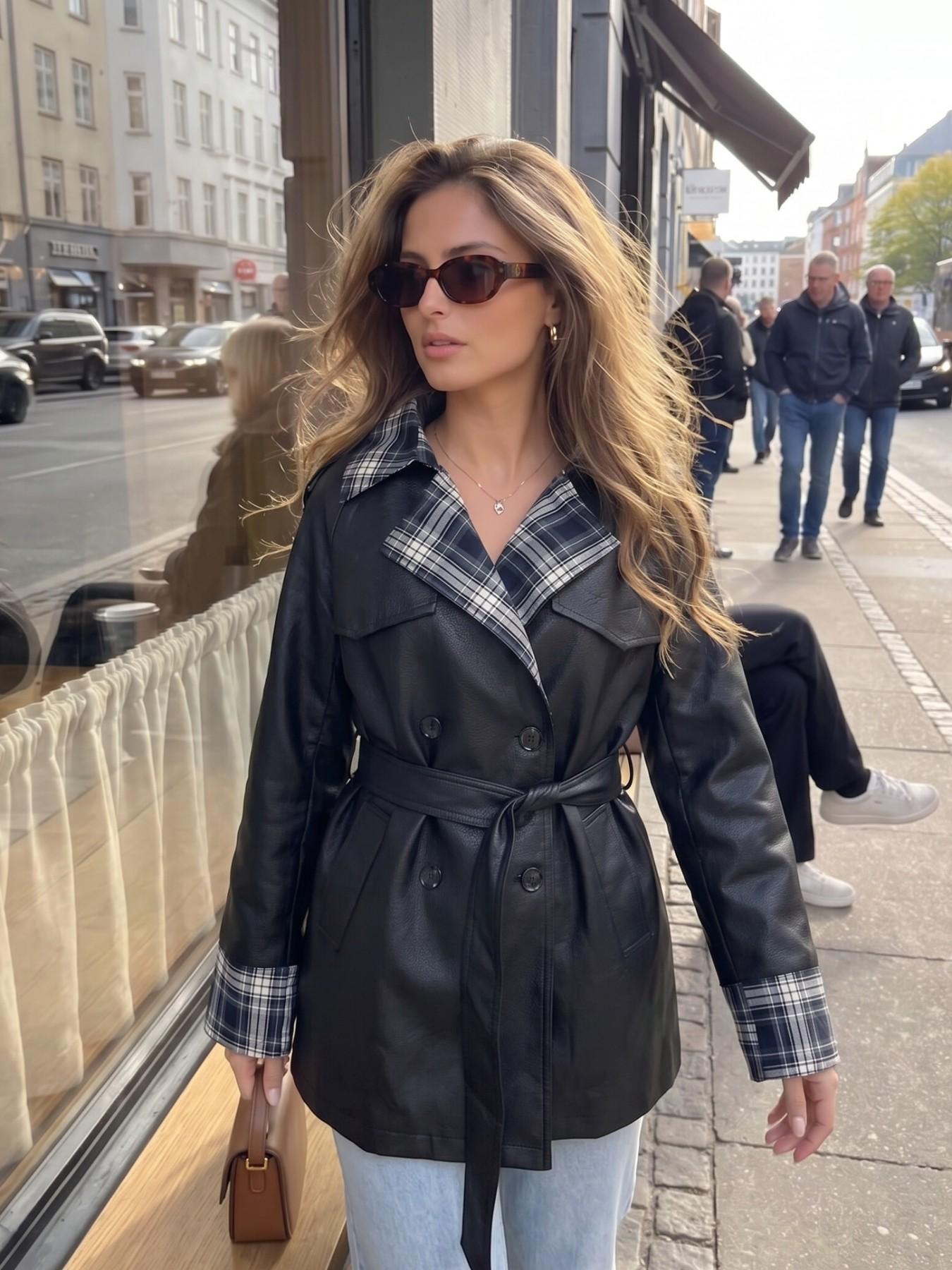 2026 Fall Winter New British Style Aesthetic Short Trench Coat for Women, Stand Collar Patchwork Plaid Fashion Loose Outerwear, Trendy Ladies Jacket