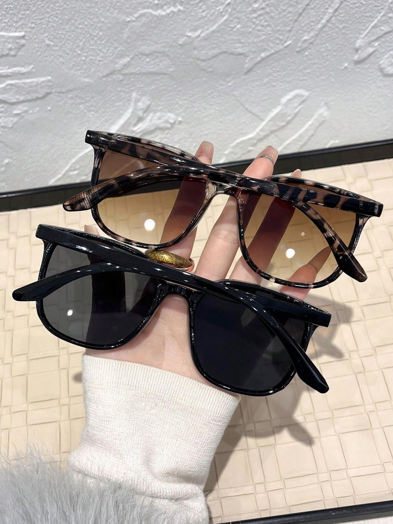 Classic Casual Women's Sunglasses, Sun Protective Sunglasses, Perfect for Driving and Beach Vacations, Stylish and Comfortable Eyewear for Everyday Use, Trendy Casual Sunglasses