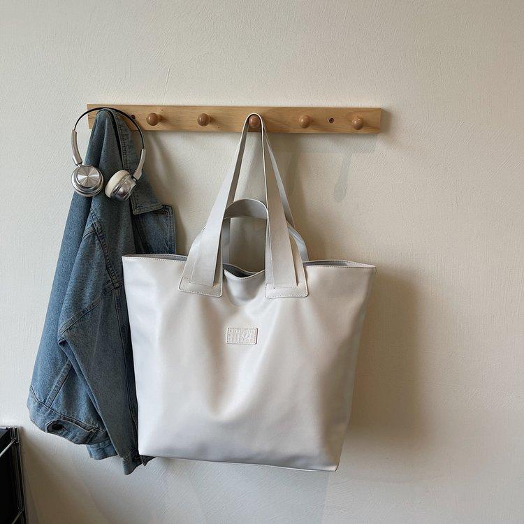 Soft Leather Large Capacity Tote Bag for Women, 2026 New High-End Commuter Shoulder Bag, Office Laptop Handbag