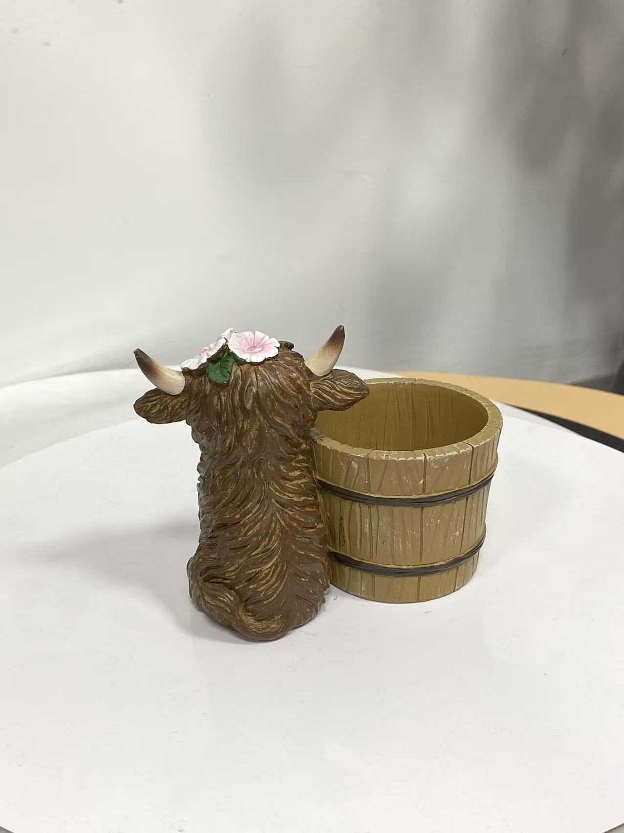 Multifunctional Creative Resin Cow Figurine, Succulent Planter & Pen Holder, Cute Healing Design, Office & Living Room Decor, Birthday Gift