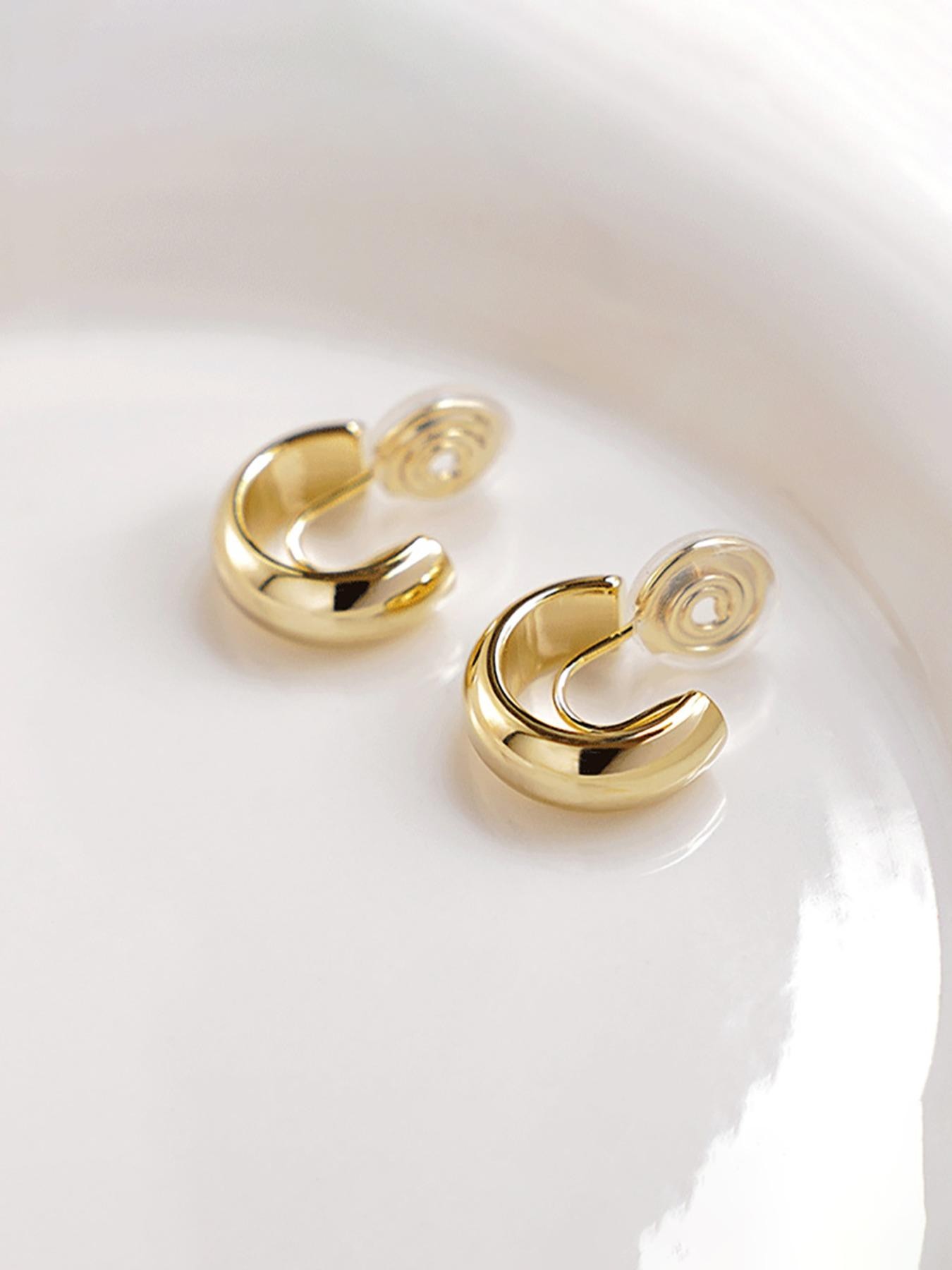 Metal Wind Mosquito Repellent Ear Clip, No Piercing Ear Bone Clip, Elegant Daily Jewelry for Women, Plain Stud Earrings, All Seasons