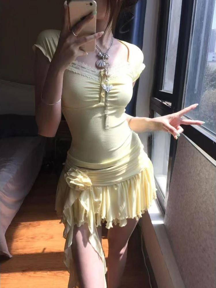 Summer Vintage Skinny Patchwork T-Shirts Women Design Chic New Yellow Tees Female High Street Fashion Retro Slim Square Neck Top Summer Vintage Skinny Patchwork T-Shirts Women Design Chic New Yellow Tees Female High Street Fashion Retro Slim Square Neck Top