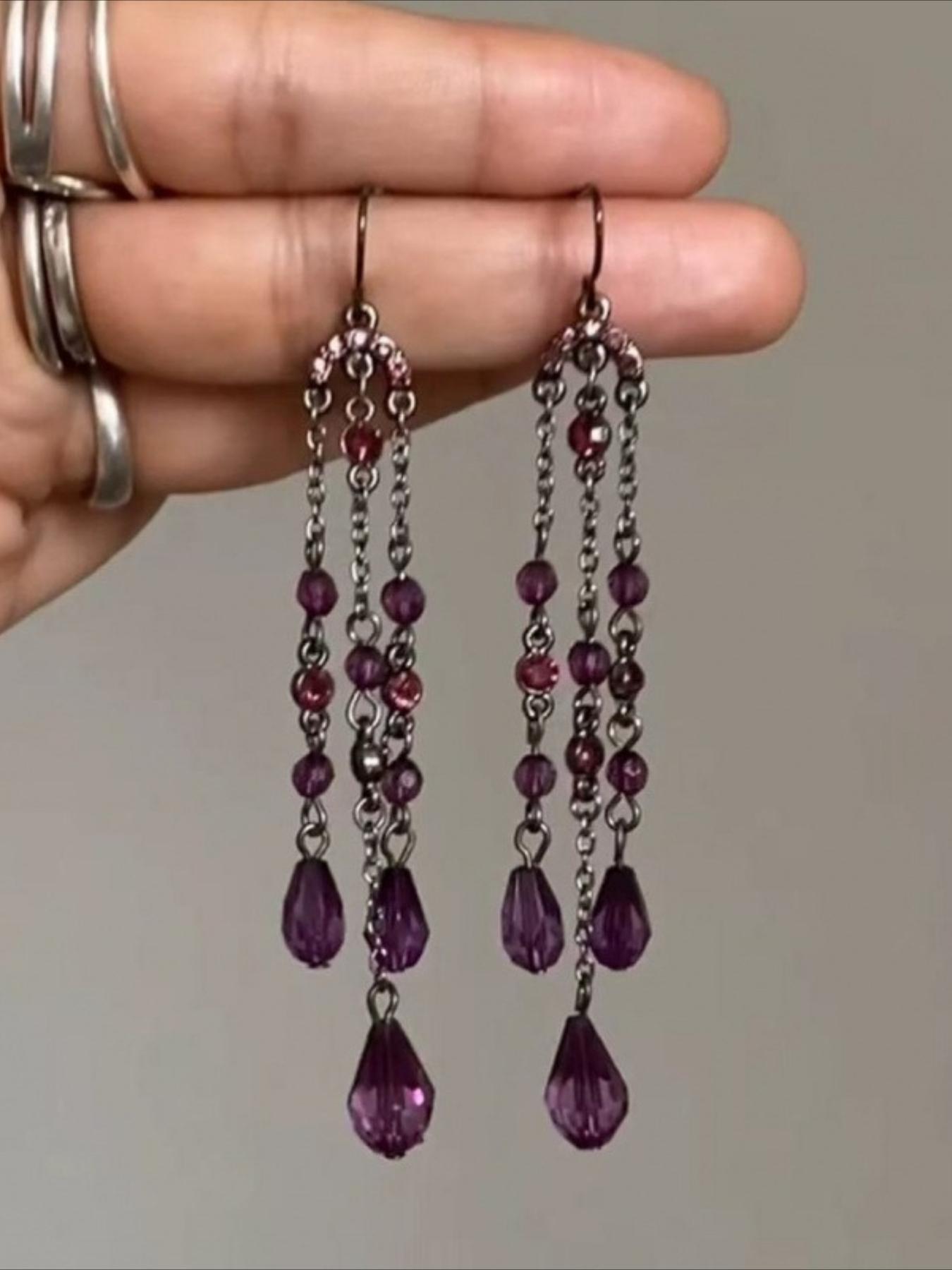 1 Pair of Bohemian-Style Long Earrings with Mysterious Purple Beads and Fringe – Women's Earrings with A Retro, Elegant, and Sophisticated Look, Perfect for Parties and Vacations