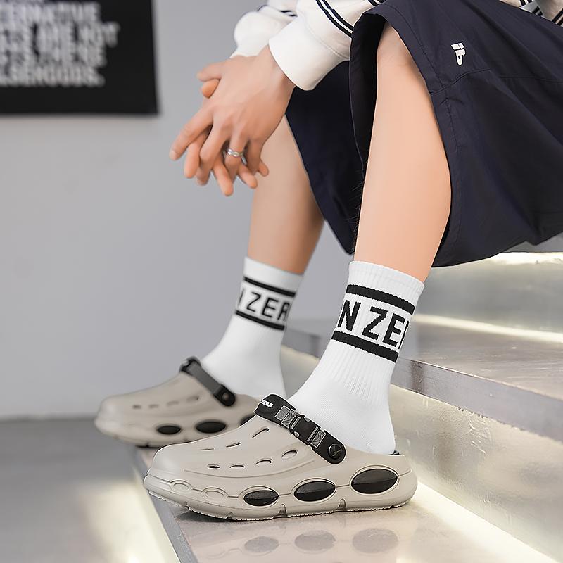 Classic Thick Sole Cloud Slippers for Men and Women, Casual Eva Material, All Seasons, Solid Pattern, Less Than Ankle Height