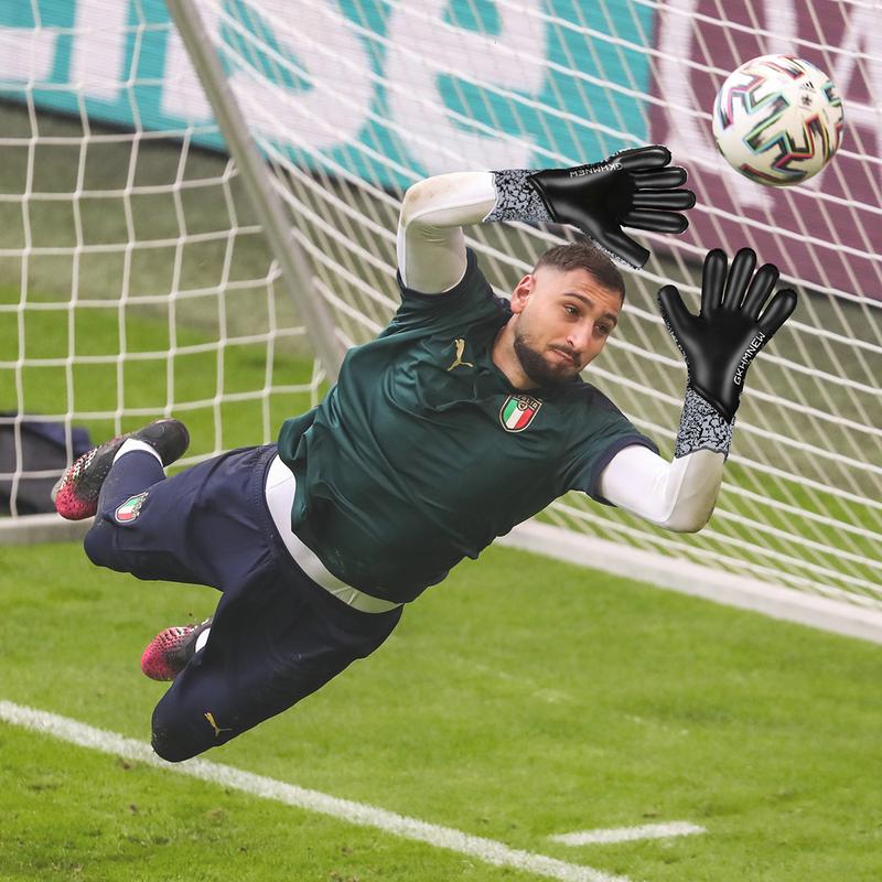 Soccer Goalie Goalkeeper Gloves Kids Youth and Adult Provide Extreme Strong Control and Grip, Breathable and comfortable Soccer Gloves,High Performance Professional Grade Goalkeeper Glove Equipment