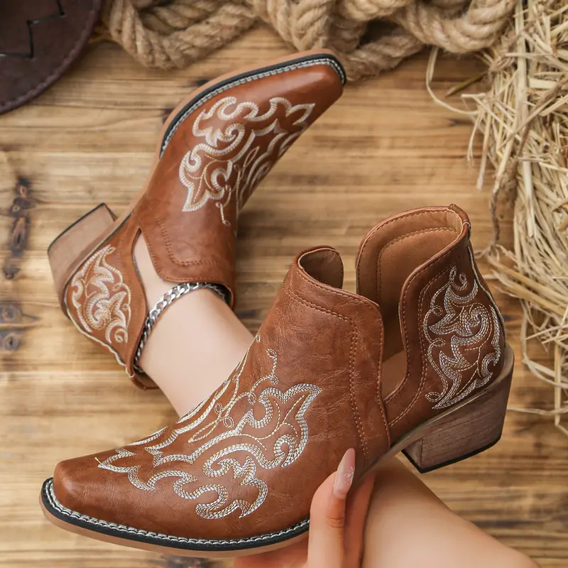 Women's Short Calf Cowboy Boots, Embroidered Design, Chunky Heel, Fashion Wide Cuff Jeans, Perfect for Stylish