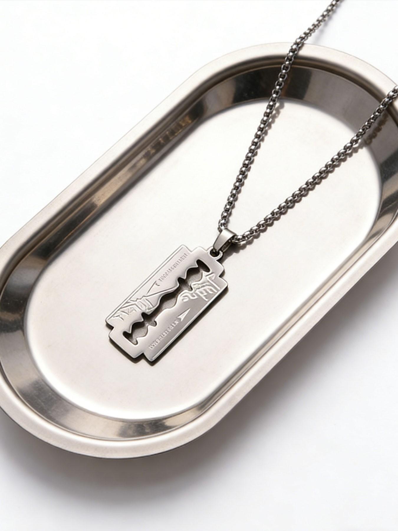 Punk Style Razor Blade Pendant Necklace, Unisex Fashion Accessory, Trendy Men's Shaving Knife Charm, Unique Personality Jewelry