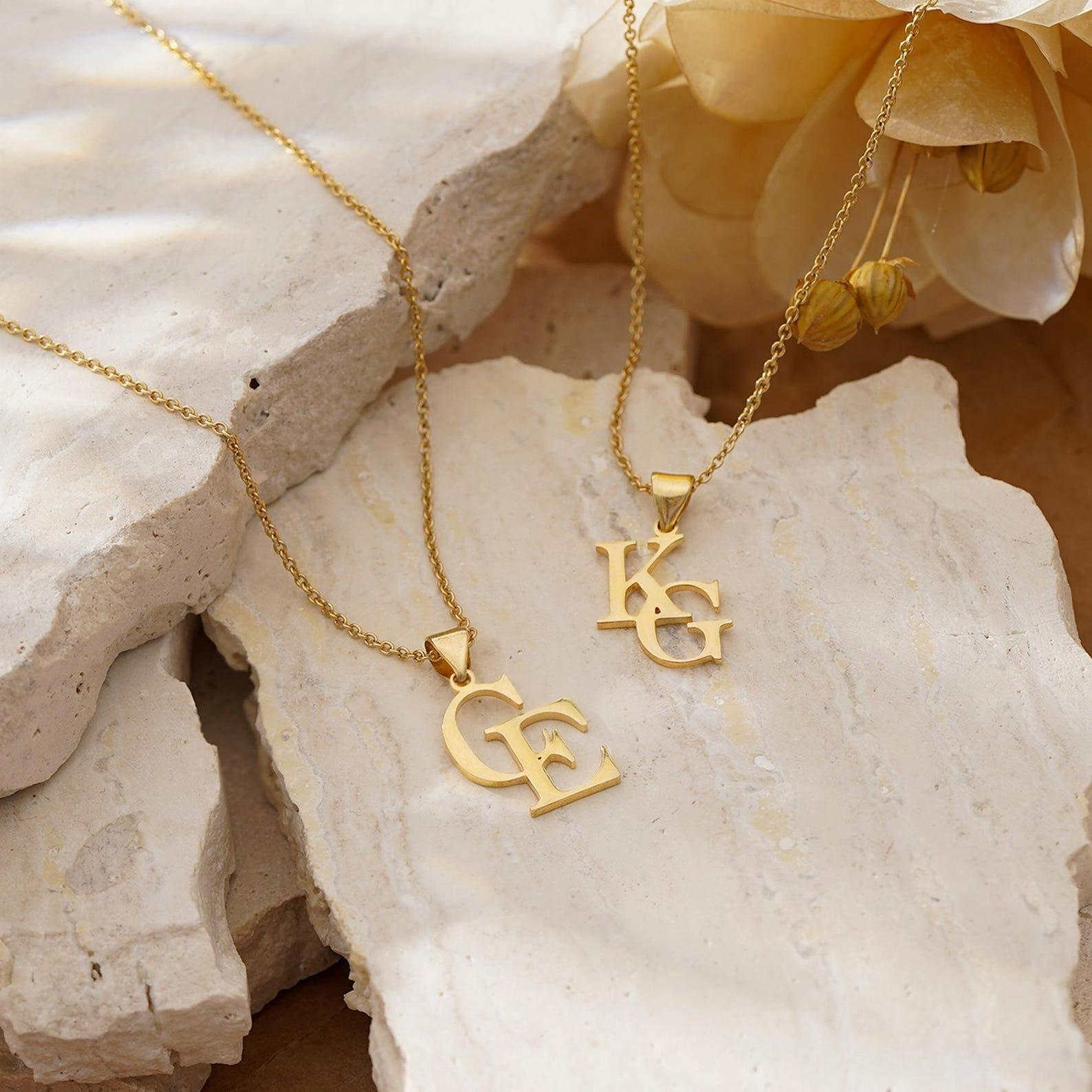 AS281 Personalized Two-letter Pendant Stainless Steel Couple Two-letter Necklace Girlfriend Mother-daughter Gift