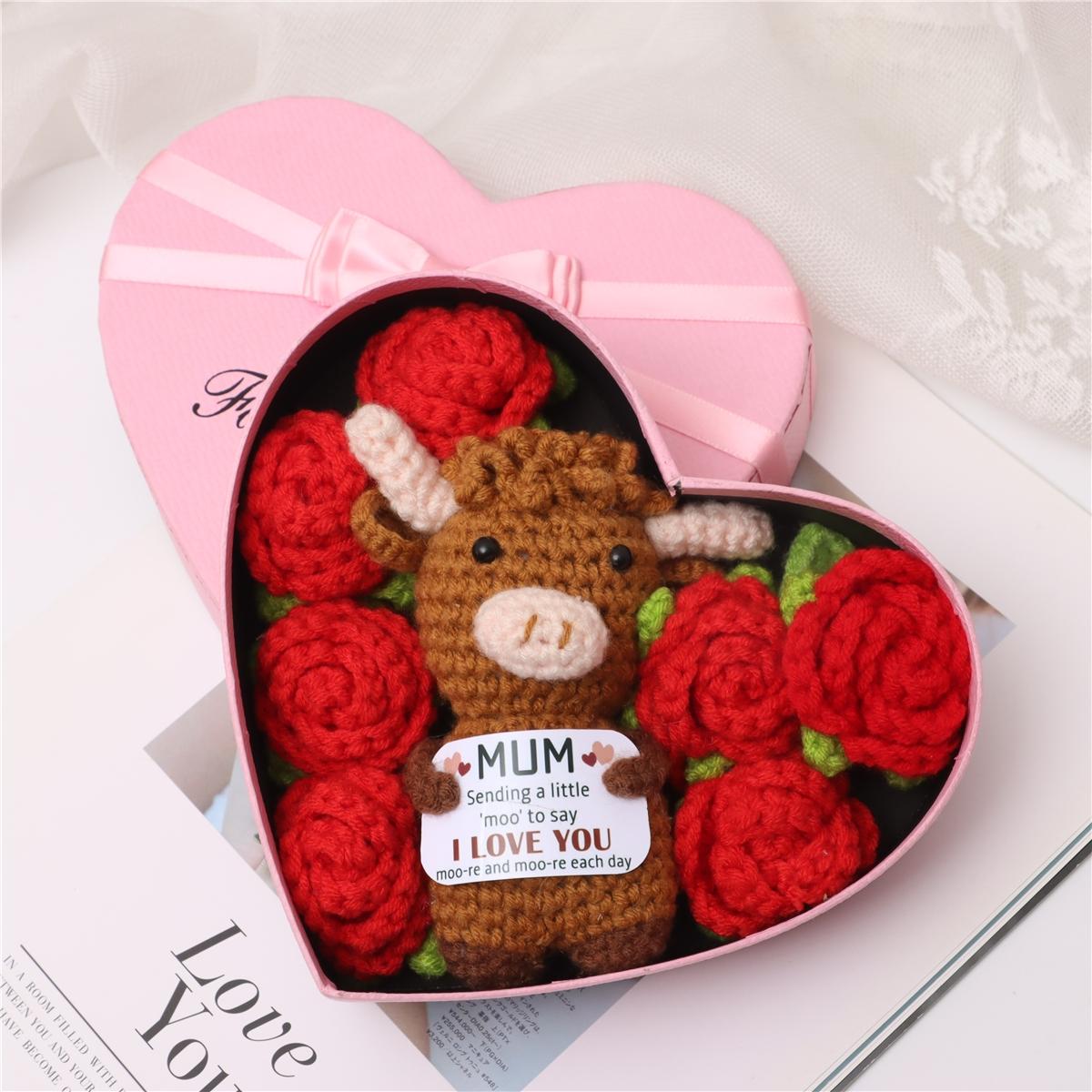 Mother's Day Valentine's Gift Handmade Rose Bouquet Highland Cow Box, Perfect Birthday Present for Wife Girlfriend, Unique Heartfelt Message, Beautiful Gift Box