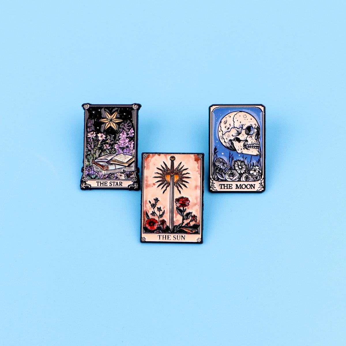 3pcs/set Cartoon Sun Star Flower Skull Brooch Drop Set Pins, Tarot Design Zinc Alloy Badges, Perfect Gift for Friends, Casual Style, All Seasons