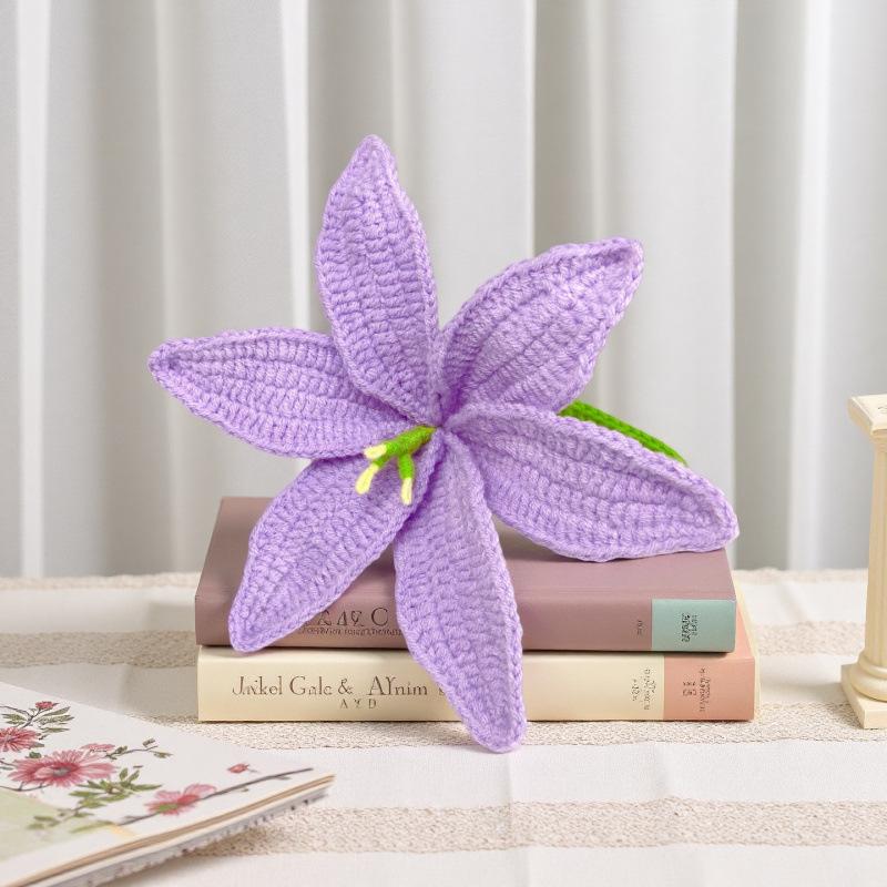 Handmade Knitted Lily Flower Bouquet, Home Decor Ornament, Crochet Floral Arrangement, Wool Yarn Crafted, Perfect for Living Room, Home Decor Accessory