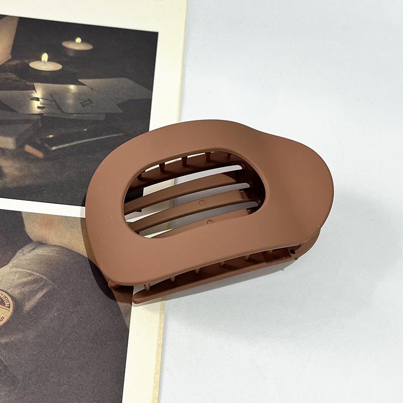 Daily Basic Matte Oval Alligator Hair Clips – Simple Design for Neat Back-of-Head Updos