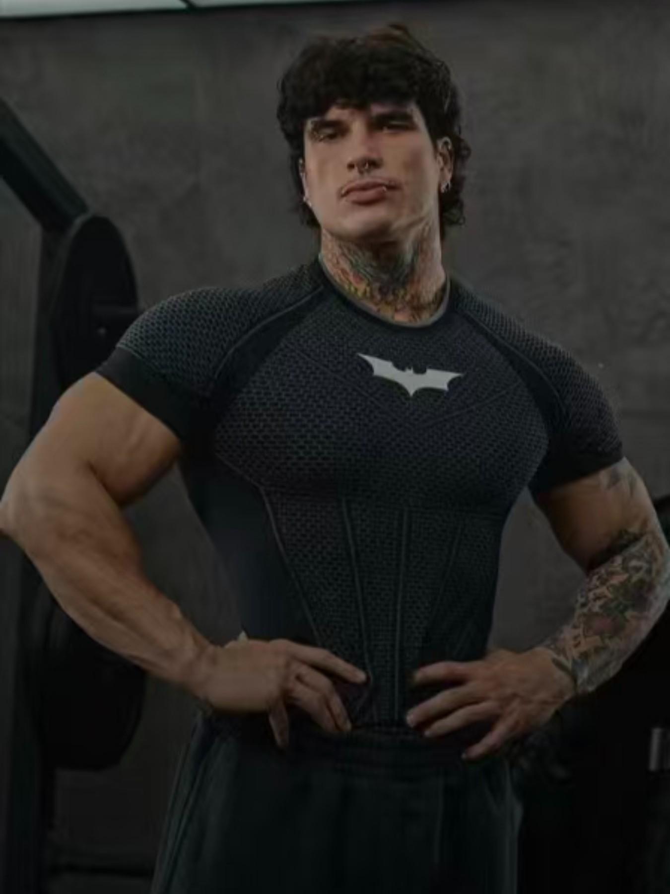 Men's Batman Compression Sports Shirt, Short Sleeve Workout Top, Quick-Dry Breathable Athletic Apparel, Ideal for Fitness Training