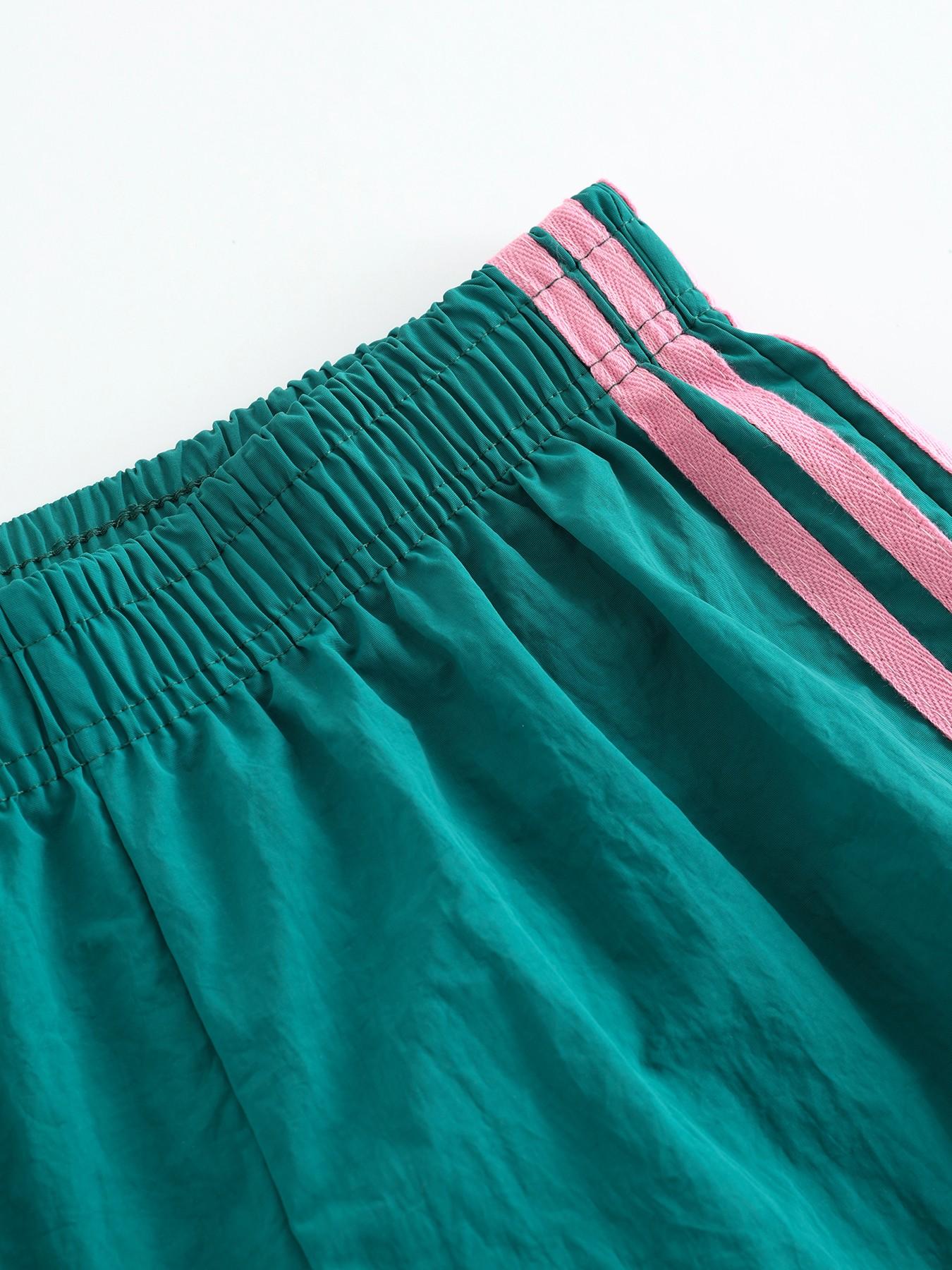 Women's Summer Striped Shorts, Casual Loose-Fit, 4-Stripe Design, Perfect for Office & Parties, Versatile Fit, Ideal for Warm Weather