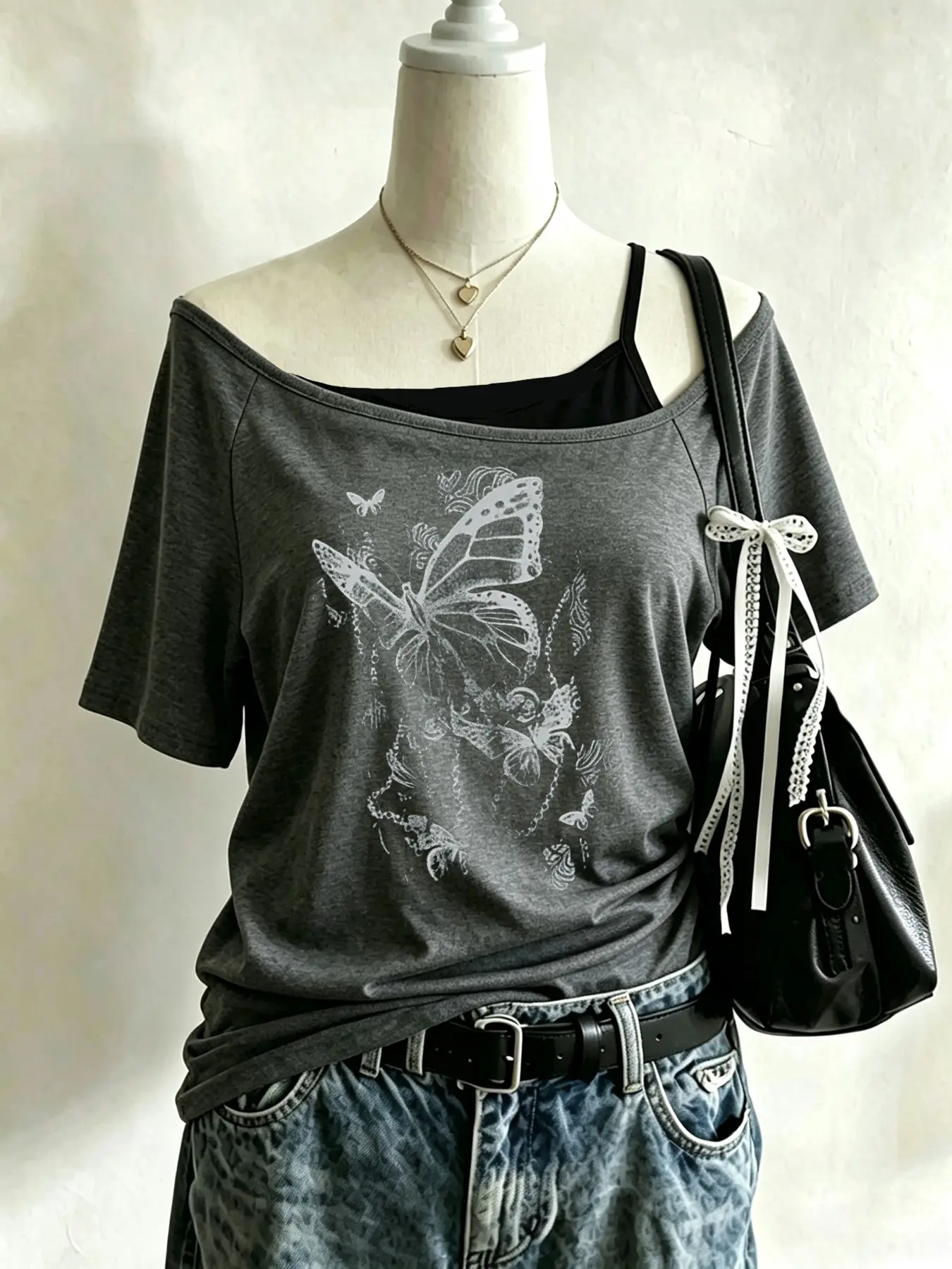 Women's Butterfly Print Off-Shoulder Fake Two-Piece T-Shirt, Short Sleeve Slim Fit Top, Casual Y2K Street Chic Style Summer Wear