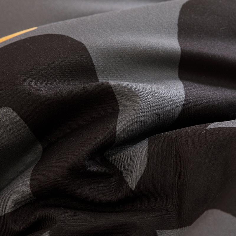 3-piece Crown letter black and gray color block super soft breathable warm  Quilt Set (1 Quilt +2 pillow cases without pillow cores), with 180gsm quilted soft ventilation digital printing for bedroom dormitory at home, no bed sheets and bed covers