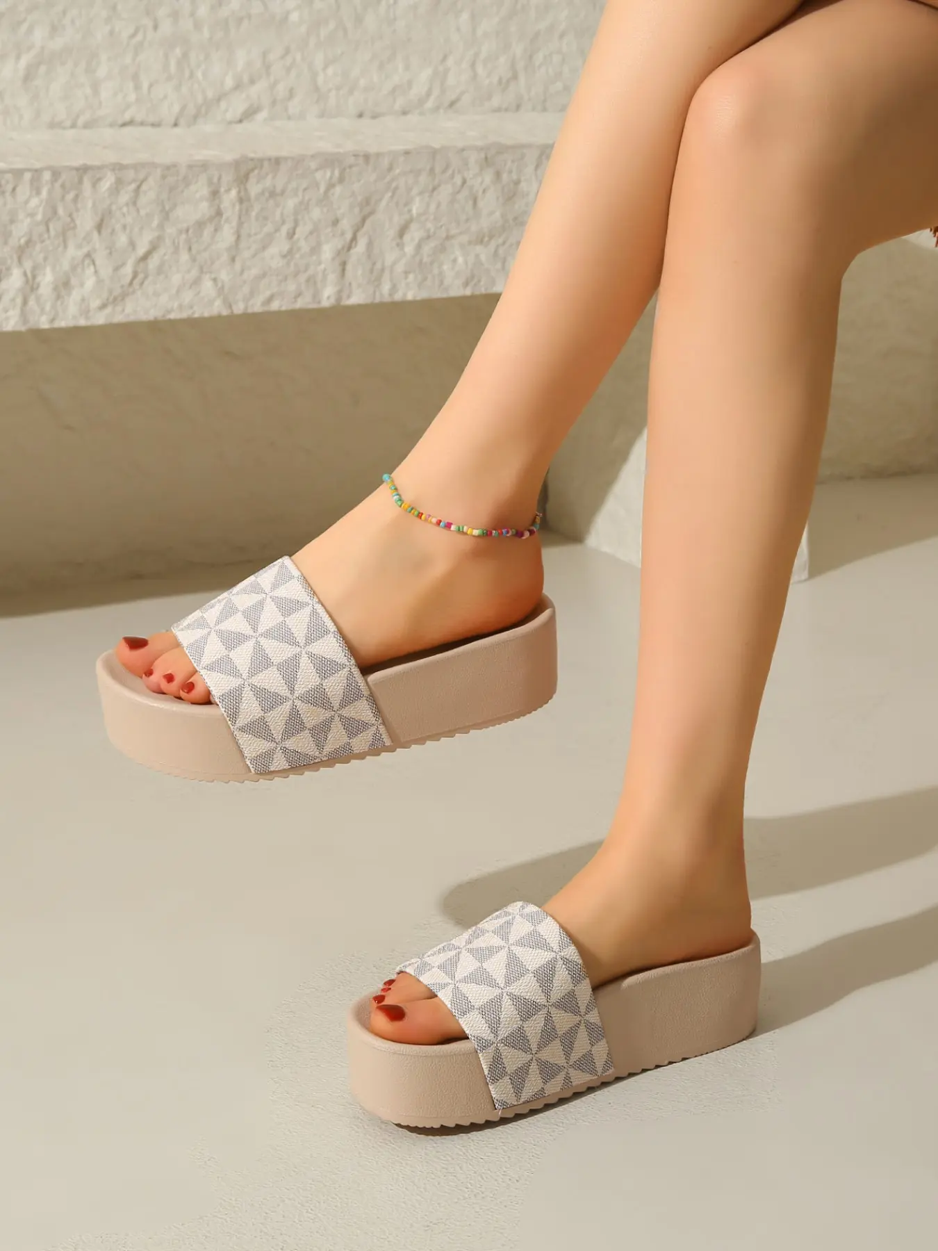 Summer New Women's Fashion Thick Sole Heeled Open-Toe Waterproof Anti-Slip Sandals, Lightweight Comfortable Casual Flip Flops