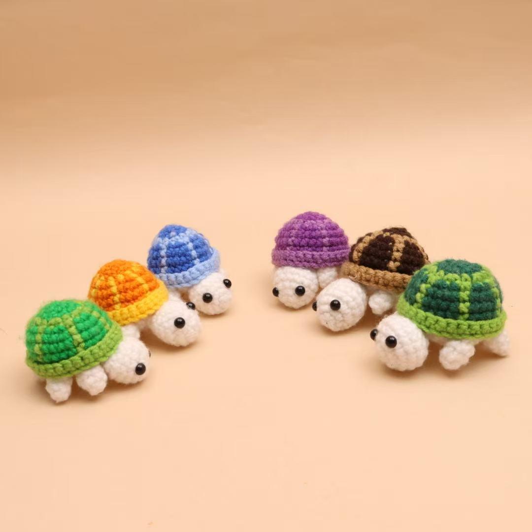 Cute Knitted Turtle Doll Desktop Ornament, Creative Mini Cartoon Turtle Figurine, Adorable Hanging Decoration, Desk Decor