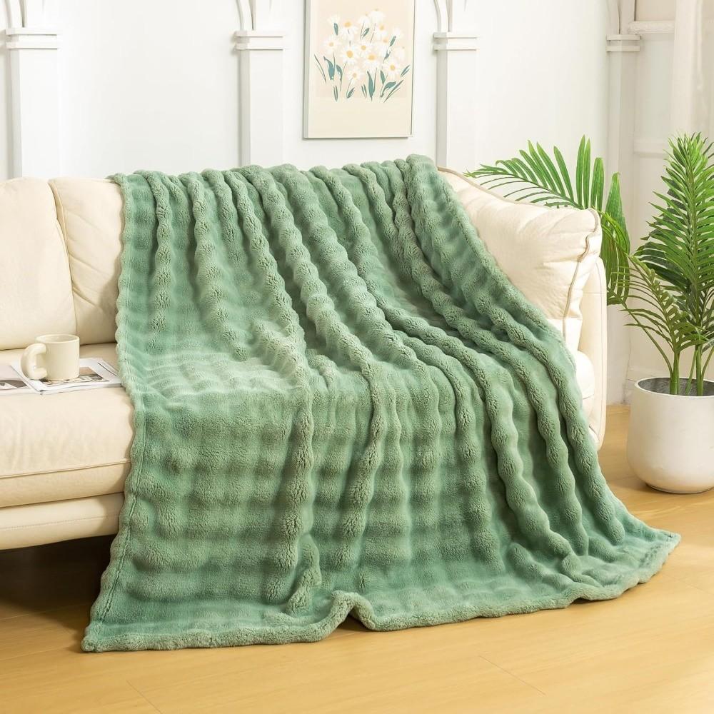 Ultra Soft Flannel Blanket Queen Size, Luxurious Plush Blanket for Sofa Bed Chair, Warm Breathable, Anti-Static Ultra Fine Fleece Bedding