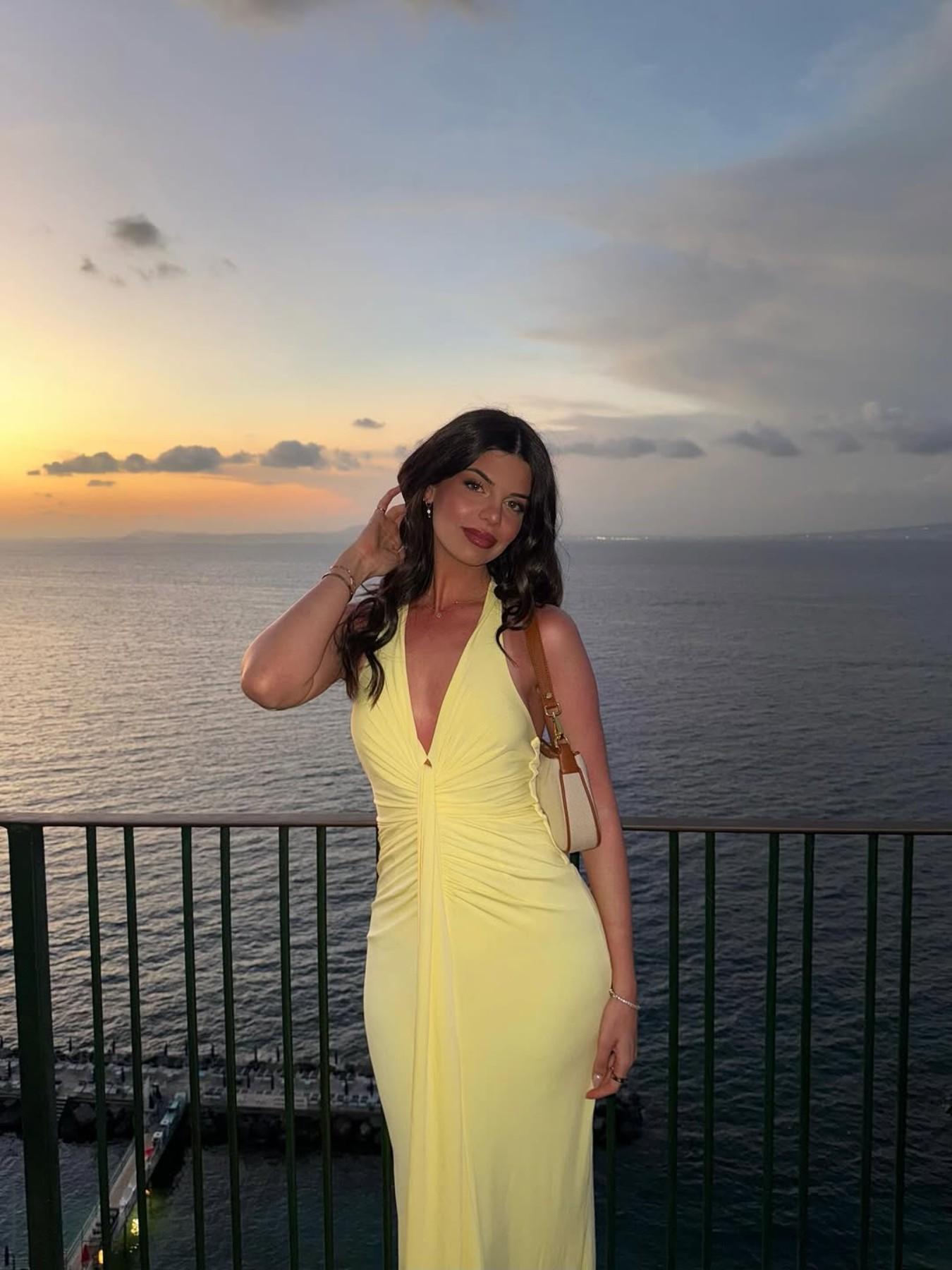 Elegant V-Neck Backless Dress, Pure Color Long Skirt Design, Perfect for Casual & Party Wear, Stylish Women's Clothing