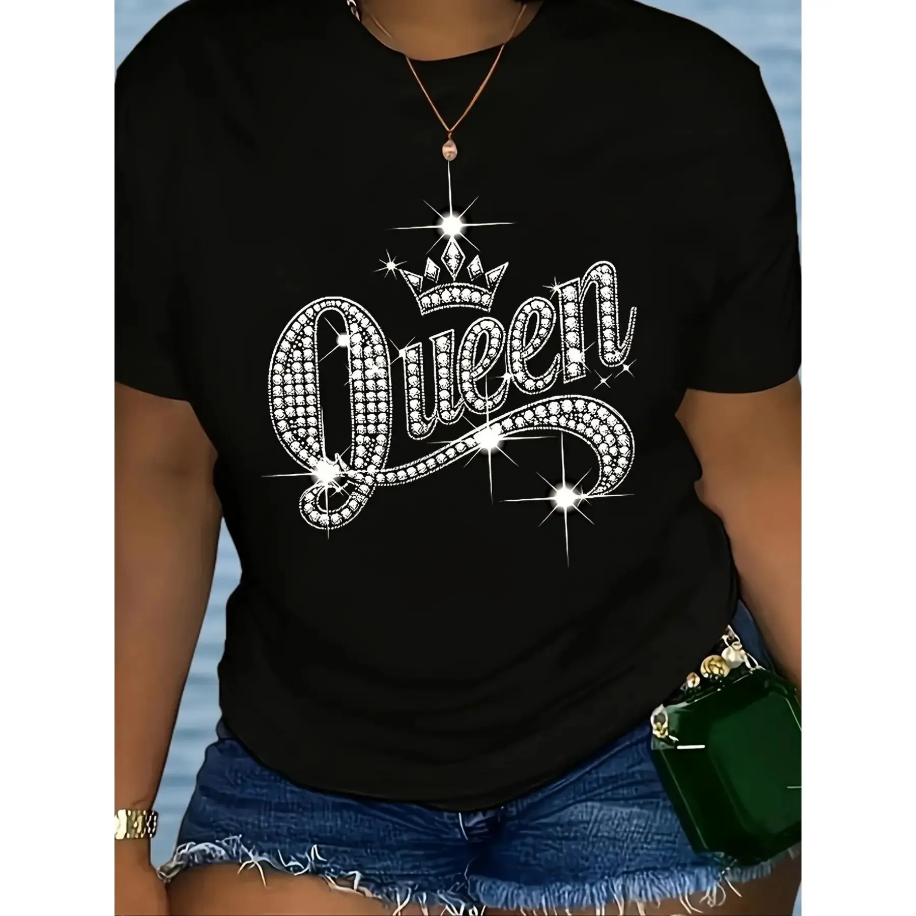[Queen Print T-Shirt] Women's Queen & Crown Print T-Shirt - Short Sleeve Round Neck Casual Blouse with Queen Portrait & Crown, Spring Summer Casual Attire, Machine Washable Non- Fabric for Themed Parties & Events - Comfortable Casual Top Graphic tee